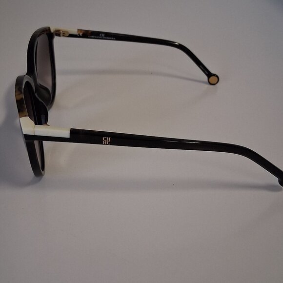 Carolina Herrera Women’s Sunglasses – SHE822 700 (Brand New) - Picture 2 of 6